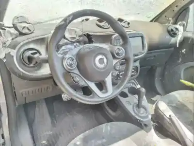 Veículo de Sucata smart fortwo coupe basis (66kw) (453.344) do ano 2016 alimentado h4bc401