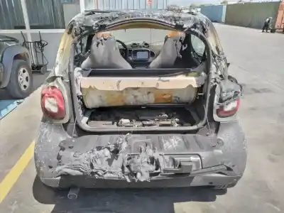 Veículo de Sucata smart fortwo coupe basis (66kw) (453.344) do ano 2016 alimentado h4bc401