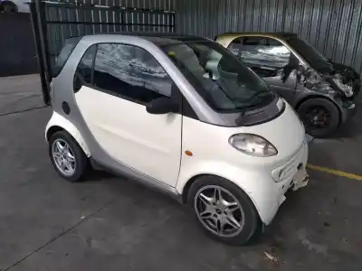 Scrapping Vehicle smart coupe pure of the year 2000 powered g11