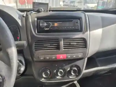 Veículo de Sucata fiat doblo easy do ano 2013 alimentado 198a3000