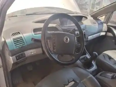 Здавання транспортного засобу ssangyong rodius xdi року 2005 потужний d27dt