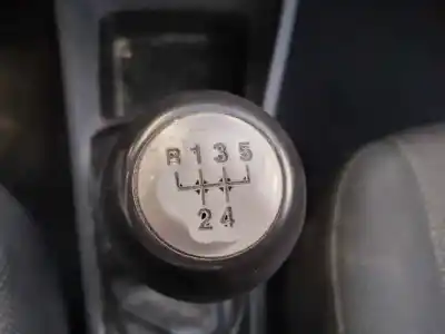 Veículo de Sucata kia rio 1.5 crdi do ano 2005 alimentado d4fa