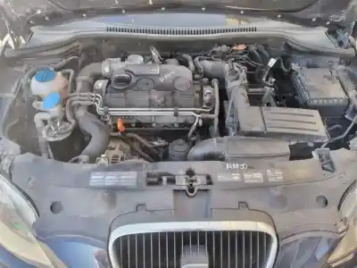 Veículo de Sucata seat leon (1p1) reference do ano 2010 alimentado bls