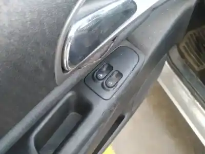 Veicolo di demolizione lancia ypsilon (101) 1.3 multijet 16v argento (10.2006->) dell'anno 2007 alimentato 199a2000