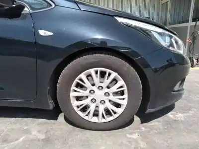 Veicolo di demolizione kia cee´d concept dell'anno 2013 alimentato d4fc