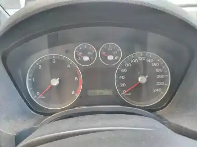 Veículo de Sucata ford focus c-max (cap) trend (d) do ano 2005 alimentado g8da