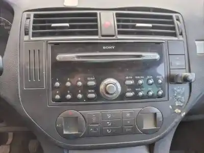 Veículo de Sucata ford focus c-max (cap) trend (d) do ano 2005 alimentado g8da