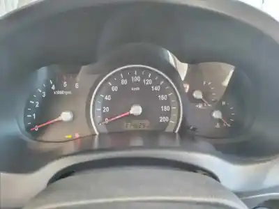 Veicolo di demolizione kia carnival 2.9 crdi vgt active dell'anno 2006 alimentato j3