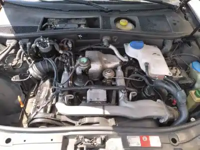 Veicolo di demolizione audi a6 berlina (4b2) 2.5 tdi quattro dell'anno 2002 alimentato ake