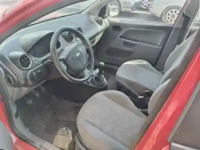 Veículo de Sucata ford fiesta (cbk) trend do ano 2003 alimentado a9jb