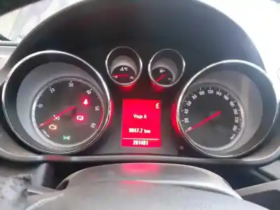 Veículo de Sucata opel insignia berlina essentia do ano 2010 alimentado a20dth