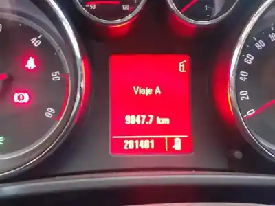 Veículo de Sucata opel insignia berlina essentia do ano 2010 alimentado a20dth