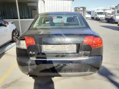 Veículo de Sucata audi a4 berlina (8e) 2.0 tdi 16v (103kw) do ano 2005 alimentado blb