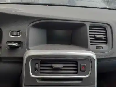 Scrapping Vehicle volvo v60 kombi momentum of the year 2015 powered d4204t9