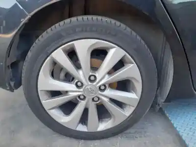 Scrapping Vehicle toyota auris hybrid active of the year 2013 powered 2zr