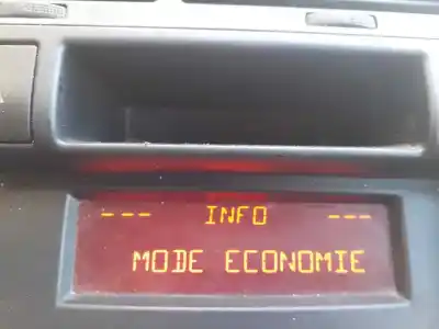 Veicolo di demolizione peugeot 3008 confort dell'anno 2018 alimentato 9hz