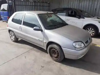 Veículo de Sucata citroen saxo 1.1 seduction do ano 2001 alimentado hfx