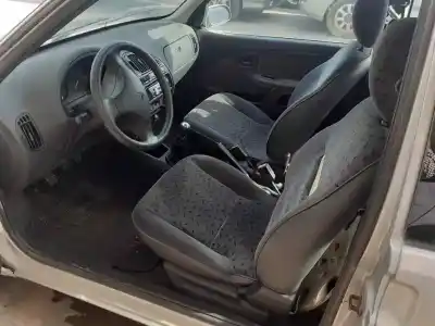 Veículo de Sucata citroen saxo 1.1 seduction do ano 2001 alimentado hfx