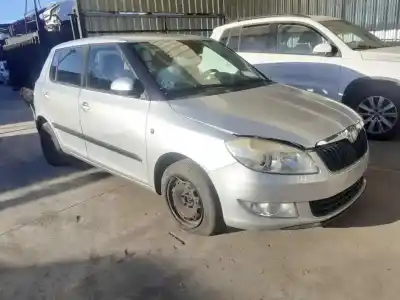 Scrapping Vehicle skoda fabia (5j2 ) style of the year 2010 powered cay / cayb