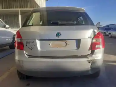 Scrapping Vehicle skoda fabia (5j2 ) style of the year 2010 powered cay / cayb