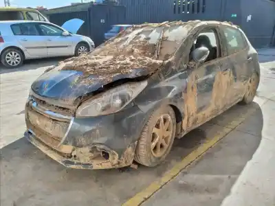 Veículo de Sucata peugeot 208 active do ano 2015 alimentado hm01 / hmz