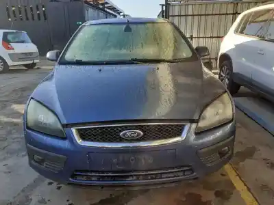 Sloopvoertuig ford focus berlina (cap) ghia van het jaar 2005 aangedreven g8da