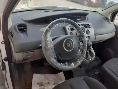 Veicolo di demolizione renault scenic ii dynamique dell'anno 2008 alimentato f9qj8