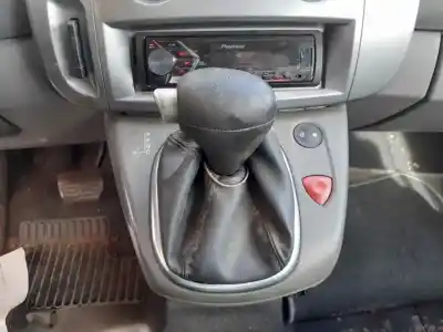 Veicolo di demolizione renault scenic ii dynamique dell'anno 2008 alimentato f9qj8