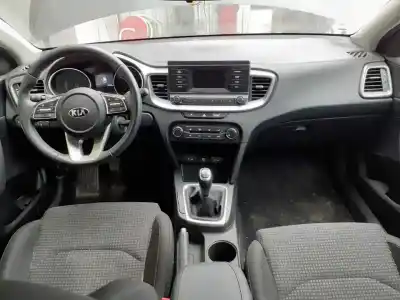 Scrapping Vehicle kia ceed business of the year 2020 powered g3lc