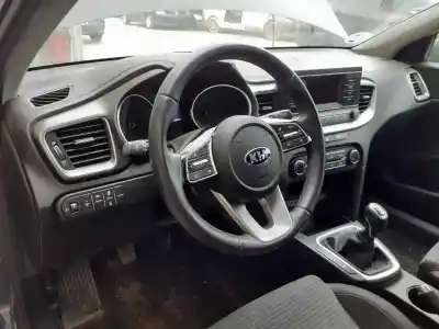 Scrapping Vehicle kia ceed business of the year 2020 powered g3lc