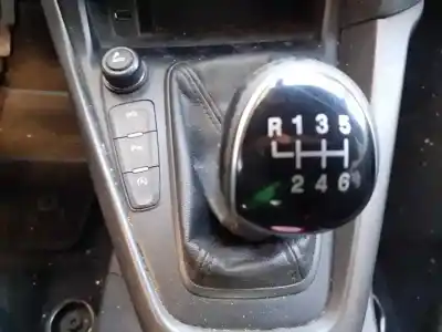 Vehicul casat ford focus lim. business al anului 2017 alimentat m1dd