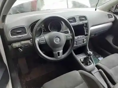 Sloopvoertuig volkswagen golf vi (5k1) sport van het jaar 2009 aangedreven cav