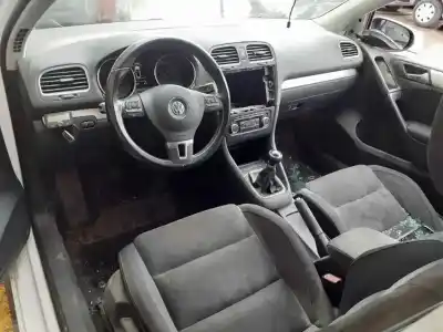 Sloopvoertuig volkswagen golf vi (5k1) sport van het jaar 2009 aangedreven cav