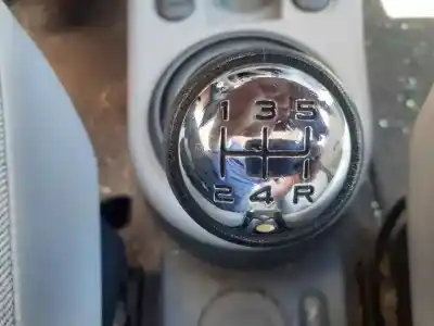 Véhicule à la ferraille citroen c3 1.1 furio de l'année 2003 alimenté hfx