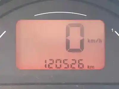 Véhicule à la ferraille citroen c3 1.1 furio de l'année 2003 alimenté hfx