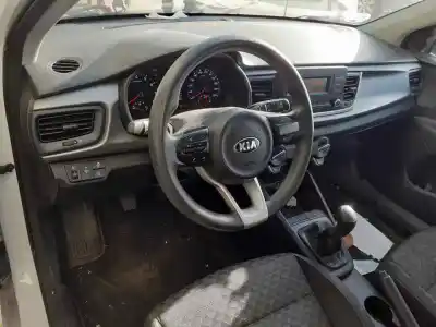 Veículo de Sucata kia rio (yb) spirit do ano 2017 alimentado g3lc