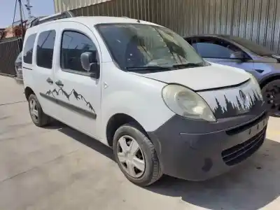 Veicolo di demolizione renault kangoo expression dell'anno 2008 alimentato k9kc8