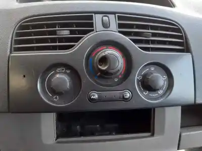 Veicolo di demolizione renault kangoo expression dell'anno 2008 alimentato k9kc8