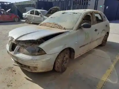 Veicolo di demolizione seat ibiza (6l1) signo dell'anno 2003 alimentato atd