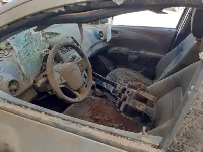 Veículo de Sucata chevrolet aveo sedán ls do ano 2013 alimentado a12xer