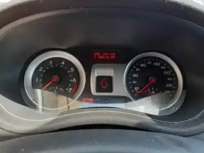 Veicolo di demolizione renault clio iii imusic confort dynamique dell'anno 2006 alimentato k4jg7