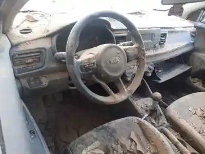 Veicolo di demolizione kia rio (yb) concept dell'anno 2020 alimentato g4la