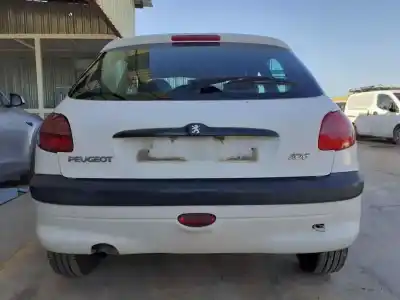 Vehicul casat peugeot 206 berlina xr al anului 2001 alimentat wjy