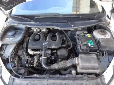Vehicul casat peugeot 206 berlina xr al anului 2001 alimentat wjy