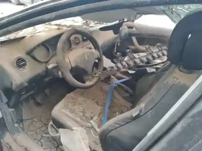 Vehículo de desguace peugeot 308 confort del año 2009 con motor 9hz