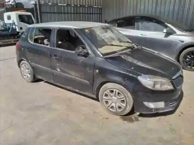Veículo de Sucata skoda fabia (5j2 ) active do ano 2012 alimentado 