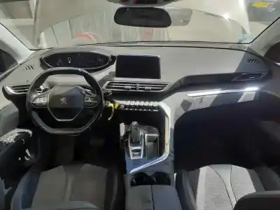Véhicule à la ferraille peugeot                                            3008                                                                                                                                                                                                                                                       allure                                                                                                                                                                                                                                                     de l'année 2018 alimenté bh01 // bhz