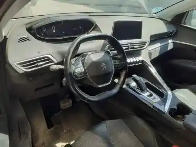 Véhicule à la ferraille peugeot                                            3008                                                                                                                                                                                                                                                       allure                                                                                                                                                                                                                                                     de l'année 2018 alimenté bh01 // bhz
