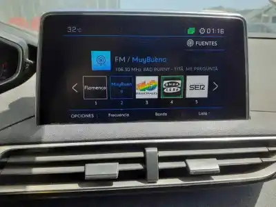 Véhicule à la ferraille peugeot                                            3008                                                                                                                                                                                                                                                       allure                                                                                                                                                                                                                                                     de l'année 2018 alimenté bh01 // bhz