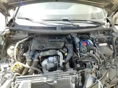Véhicule à la ferraille peugeot                                            3008                                                                                                                                                                                                                                                       allure                                                                                                                                                                                                                                                     de l'année 2018 alimenté bh01 // bhz